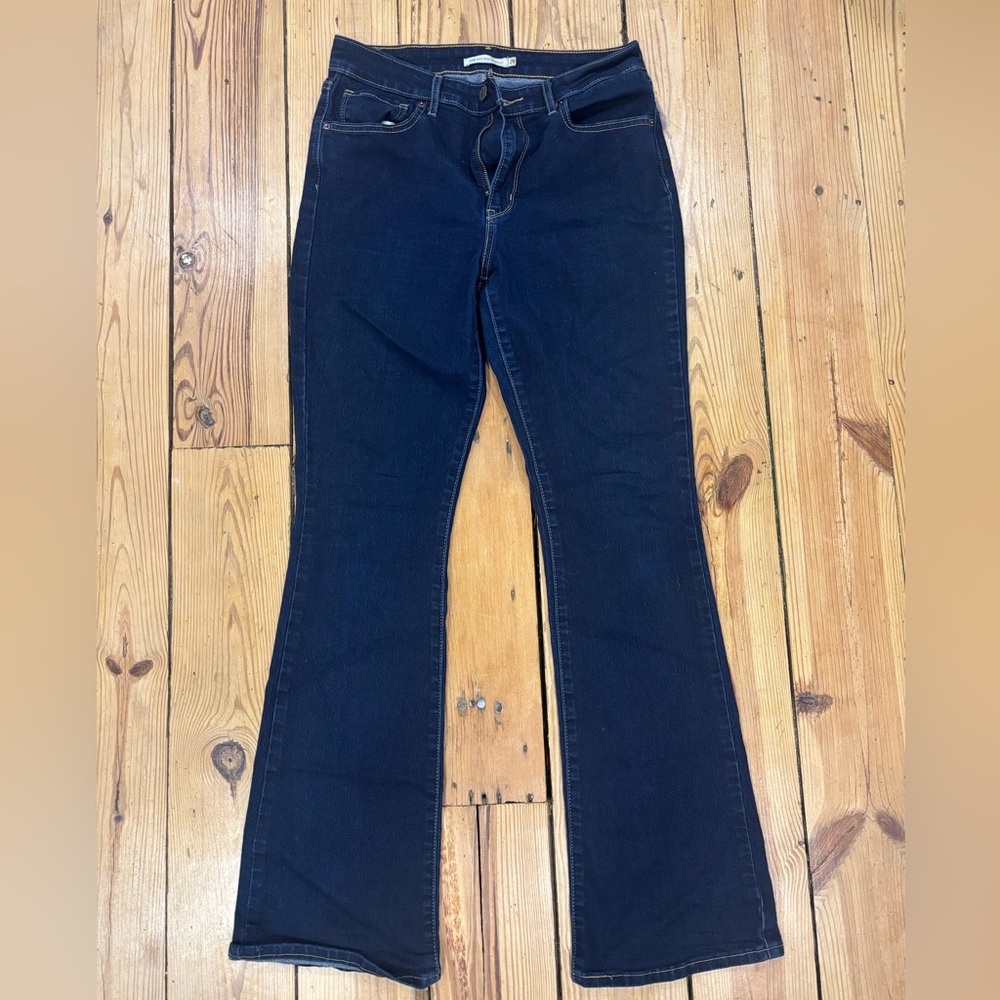LEVI Women’s Bootcut Jeans